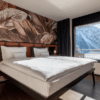 Doppelzimmer im Hotel Aves Arosa mit Blick auf den Arosa Obersee